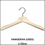 WOODEN HANGER CLOTHES / PENYANGKUT BAJU HANGER KAYU (THIN VERSION) USED 10 PCS